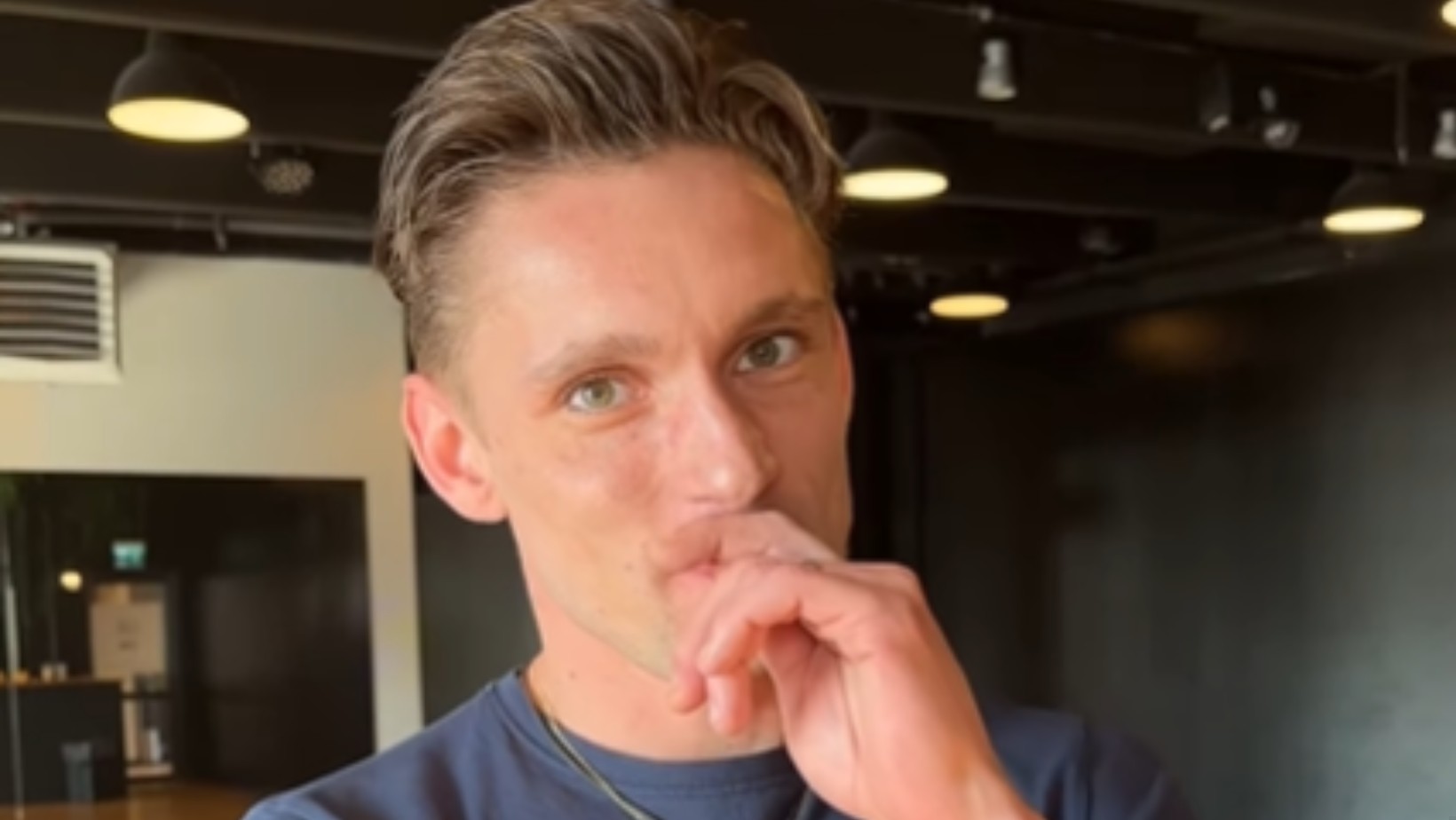 „Pamiętam imprezy za dzieciaka” – Filip Gurłacz od czterech lat wolny jest od nałogu