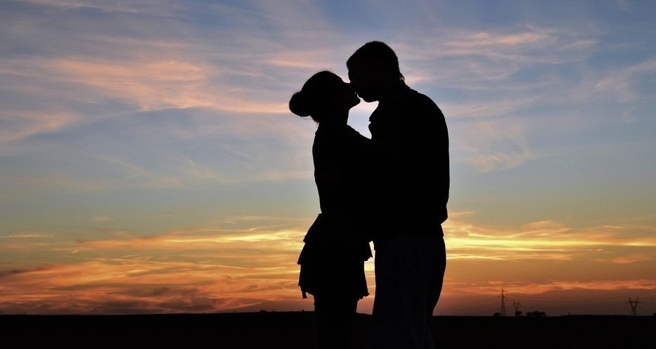 To się zdarza tylko w literaturze, że on nagle rozumie, …