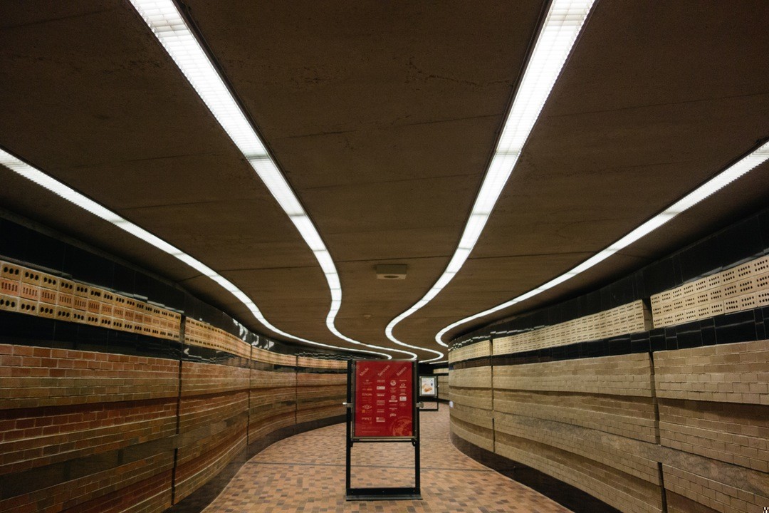 Wierni znają tylko trywialną stronę miłości, niewierni znają jej tragedię.