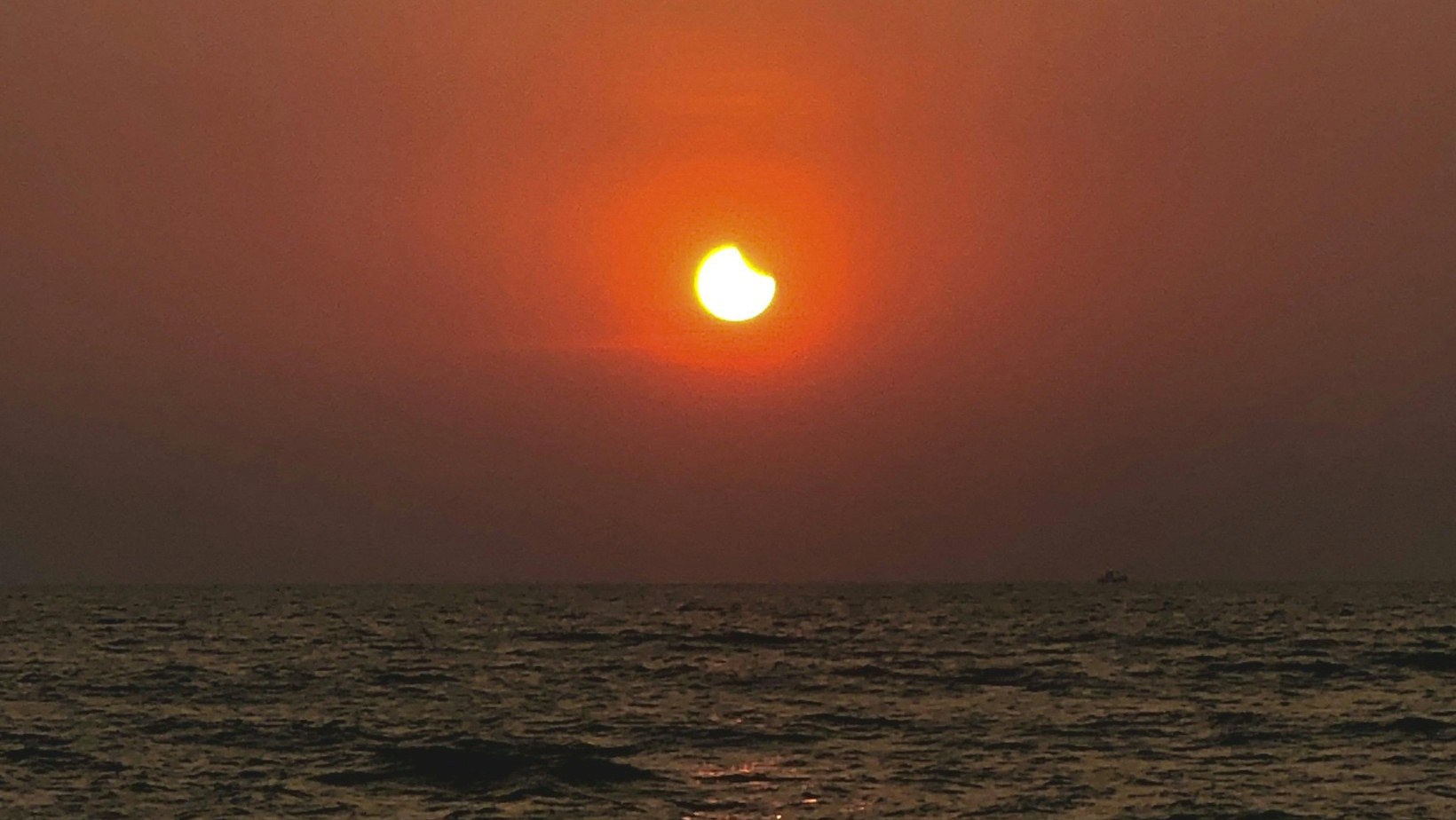 Zdjęcie Zaćmienie Słońca nad Polską. Gdzie najlepsza widoczność i jak przygotować? #1