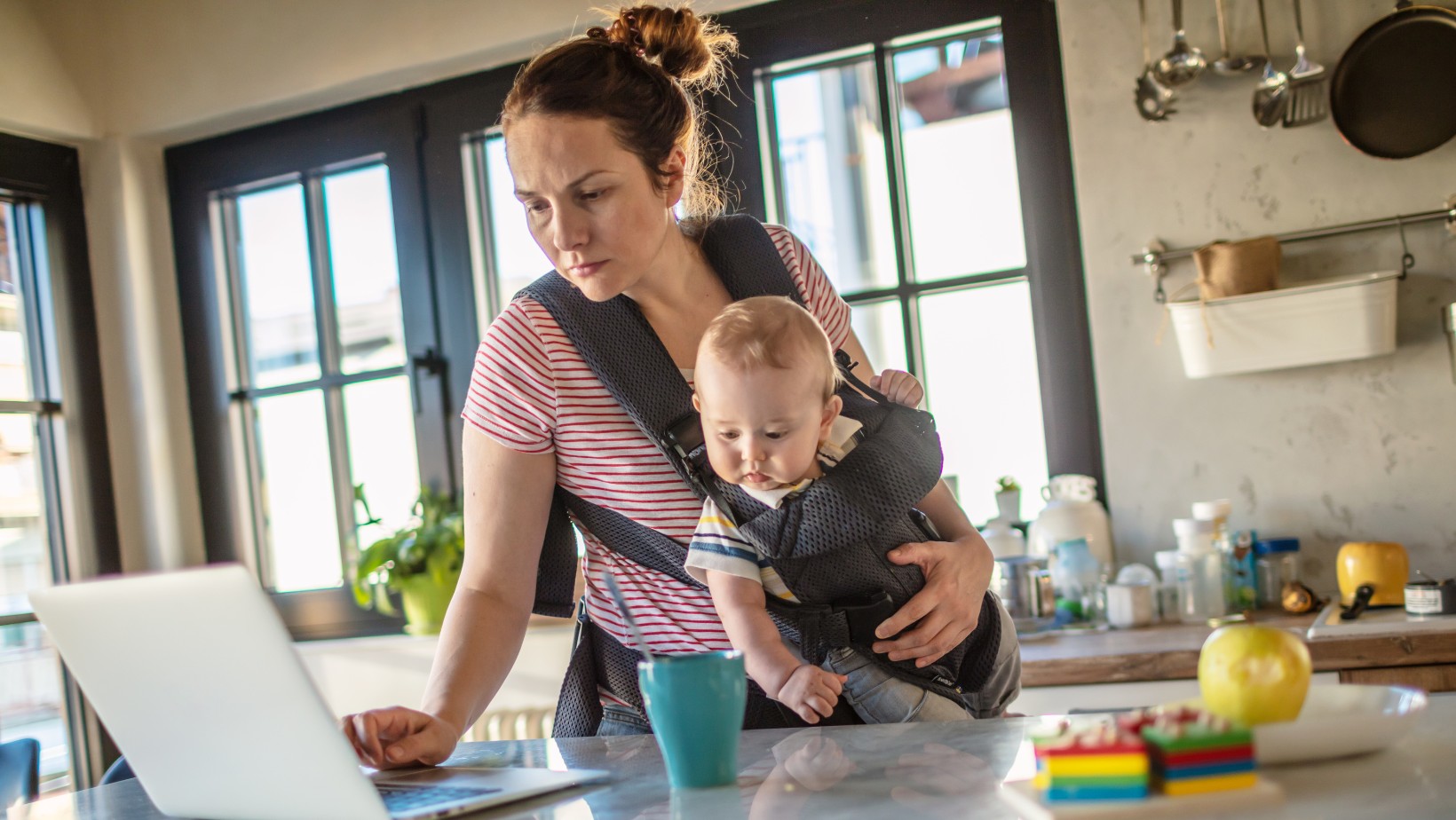 1500 zł dla mam! Kto otrzyma pieniądze?