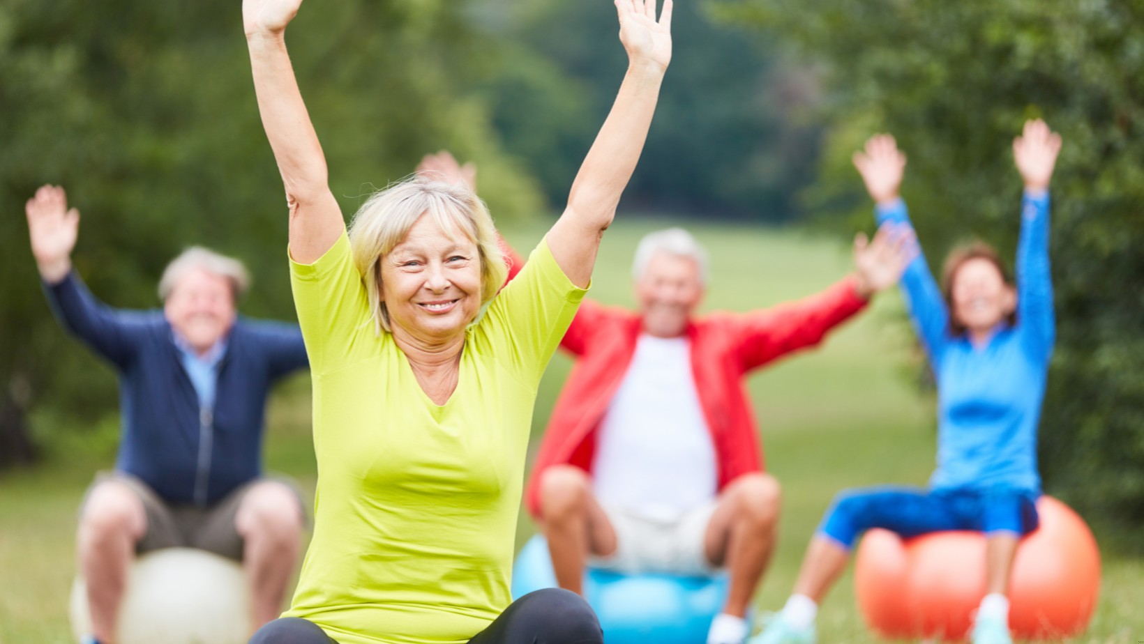 W jakim wieku zaczyna się starość? Odpowiedź cię zaskoczy!