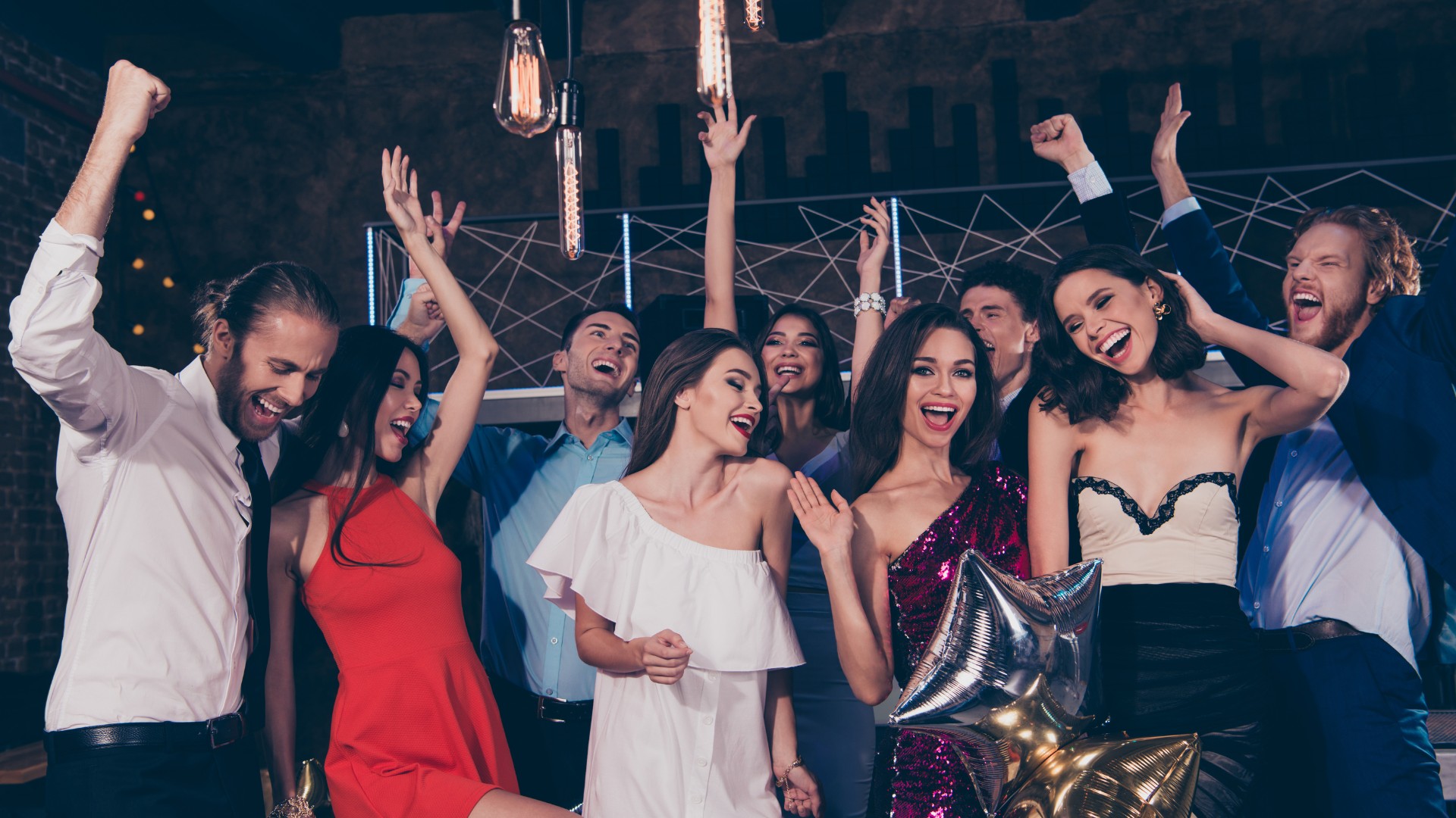 Zdjęcie Co mówi twój strój studniówkowy o twojej osobowości? #1