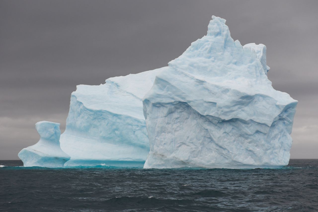Istotną i konieczną cechą wolności jest to, iż jest usytuowana.
