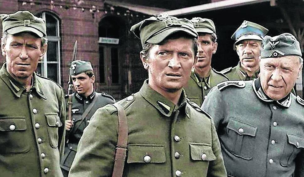 „Każdy szczęściu dopomoże…” Najśmieszniejsze teksty z filmu „Jak rozpętałem drugą wojnę światową”