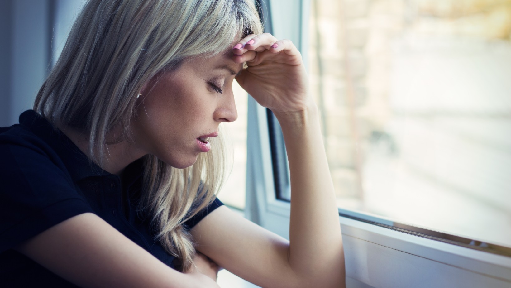 Osoby spod tych znaków zodiaku ogarnie rozpacz w październiku!