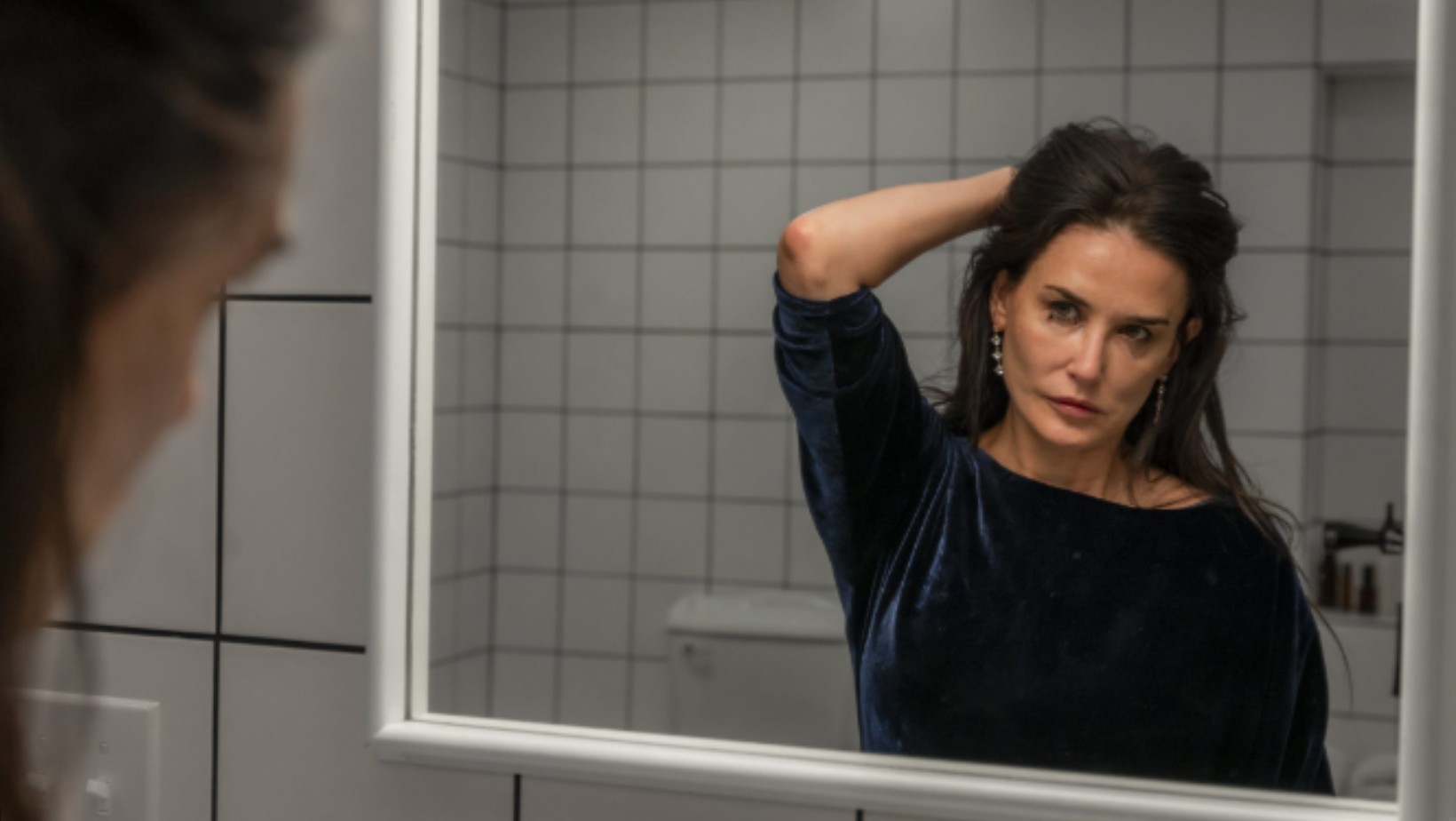 „Substancja” nowy film z Demii Moore tak straszny, że widzowie go wyłączają w połowie!