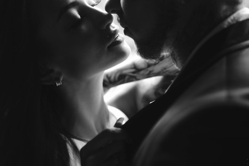 Możesz nie być jej pierwszym, jej ostatnim, lub jedynym. Kochała …