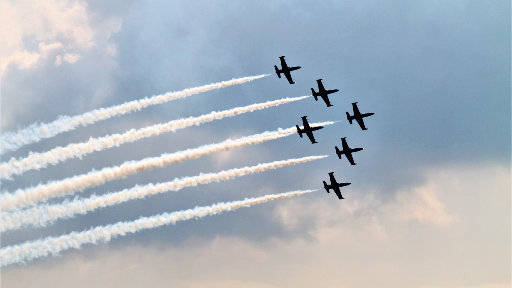 Polskie myśliwce poderwane w środku nocy!