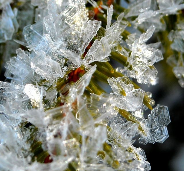 Czas jest poza nami i przed nami, przy nas go …