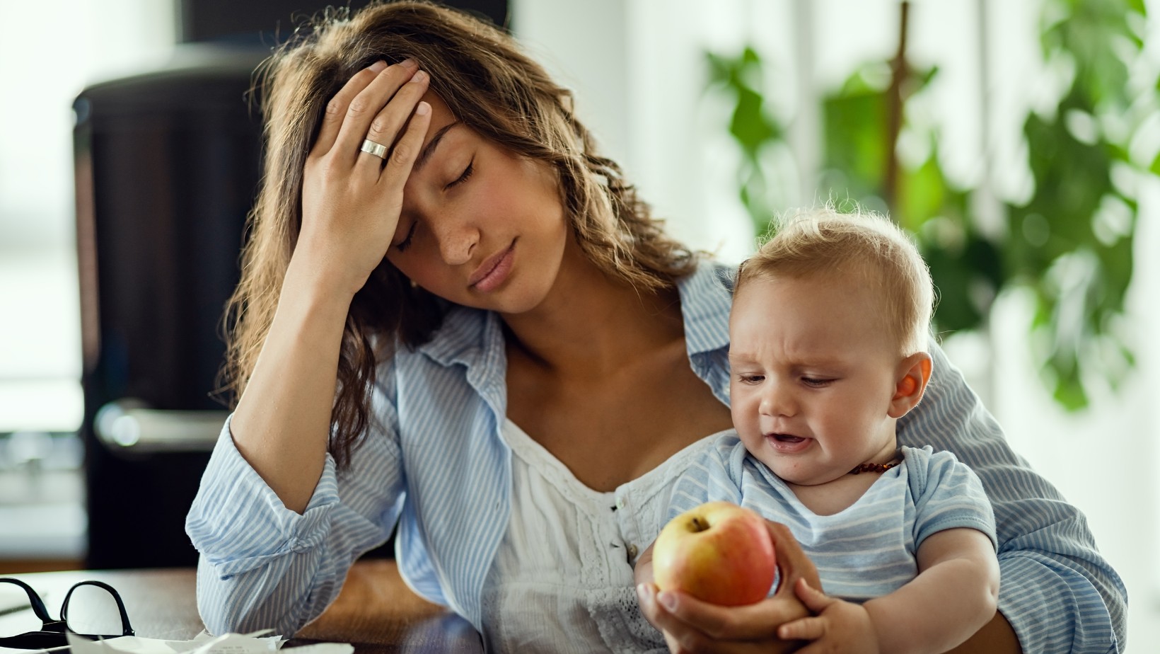 Samotne macierzyństwo – jakie są konsekwencje wychowywania dziecka w niepełnej rodzinie?