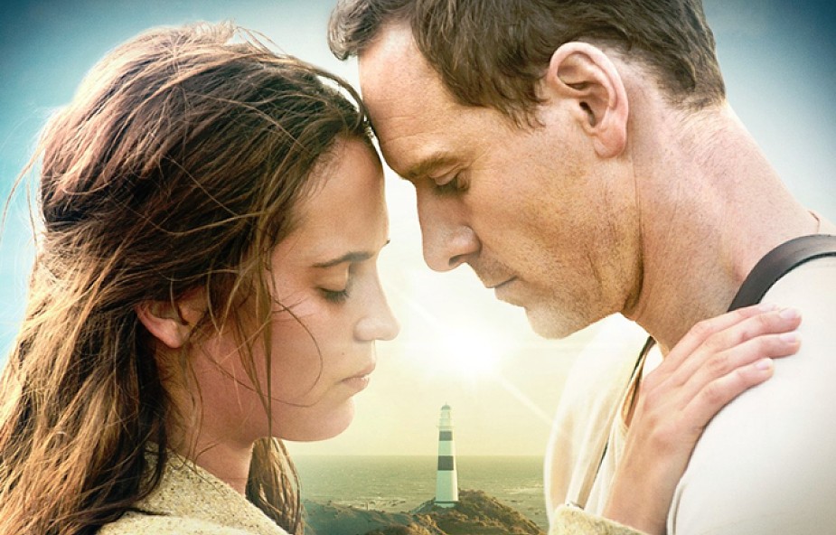 10 poruszających cytatów z książki „Światło między oceanami”.