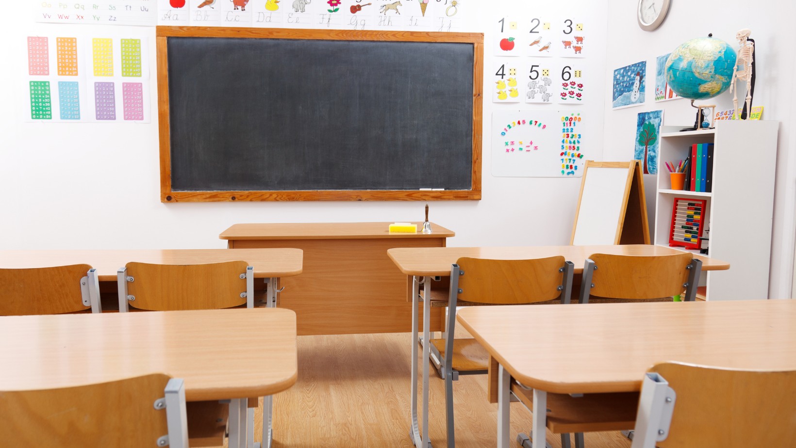 Zdjęcie Zamykają szkoły z powodu niskich temperatur. Kiedy dyrektor może odwołać zajęcia? #1