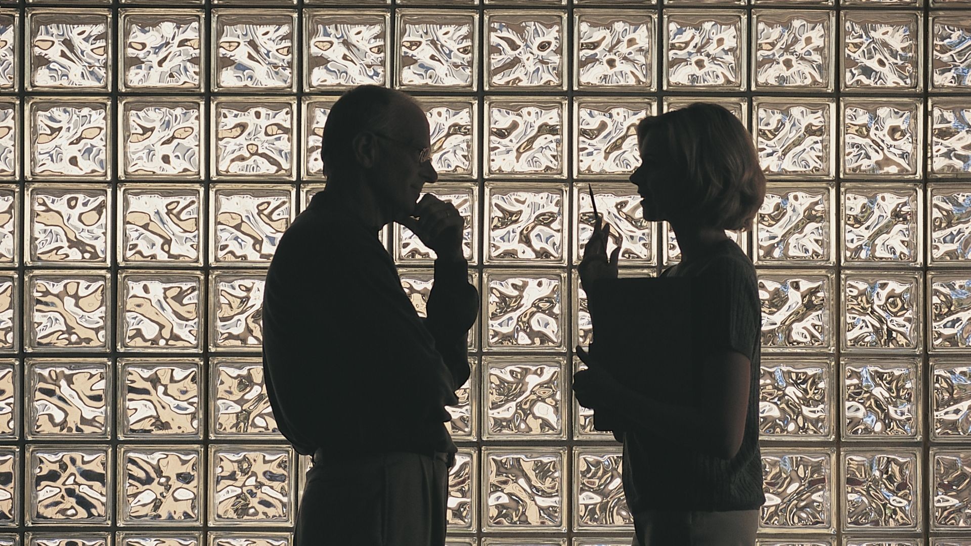 Jak zacząć rozmowę, aby nie było niezręcznie? 3 sposoby na zainicjowanie rozmowy.