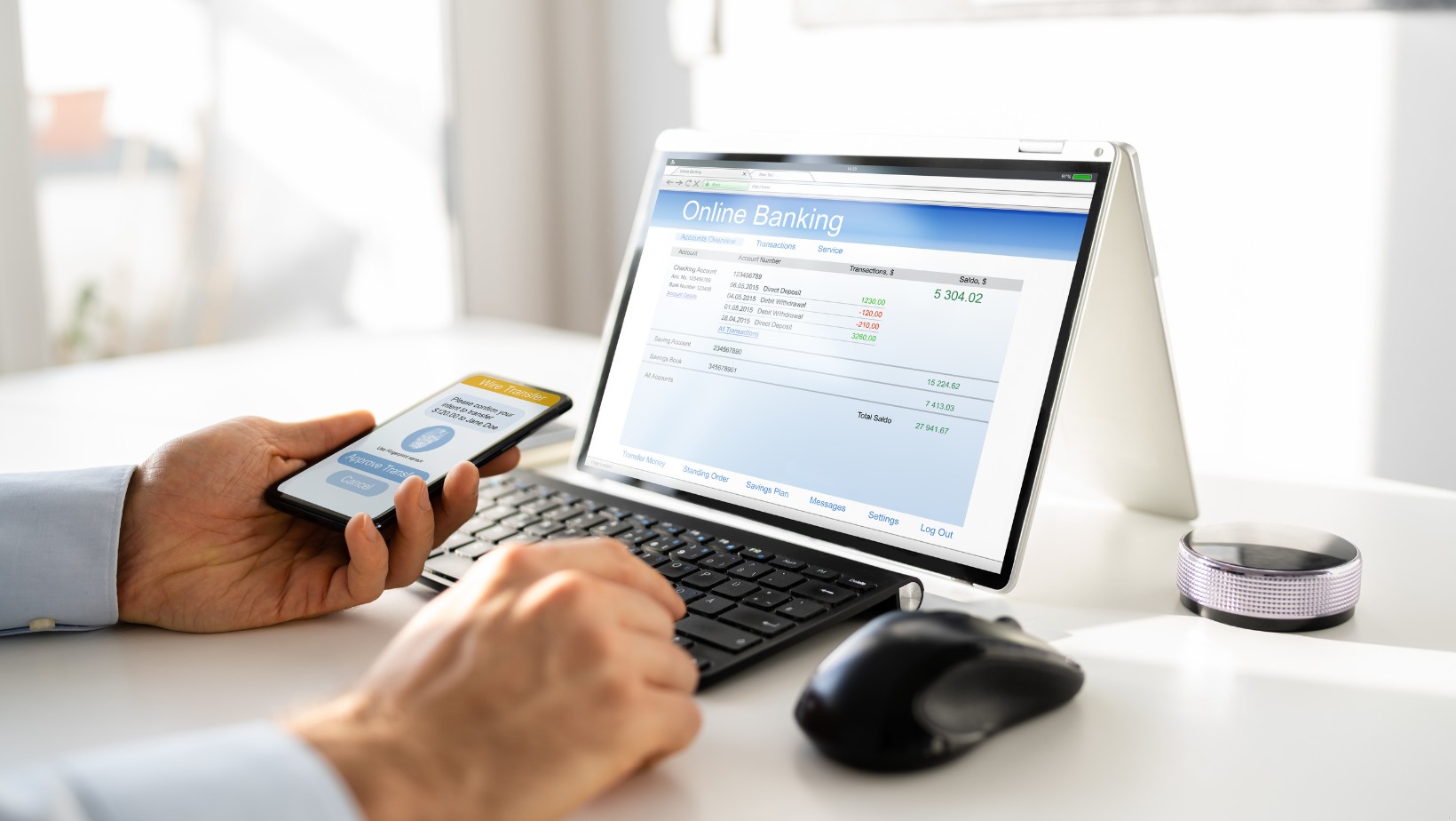 Jak działają banki w Wielkanoc? Do kiedy zrobić przelewy, aby dotarły na czas?!