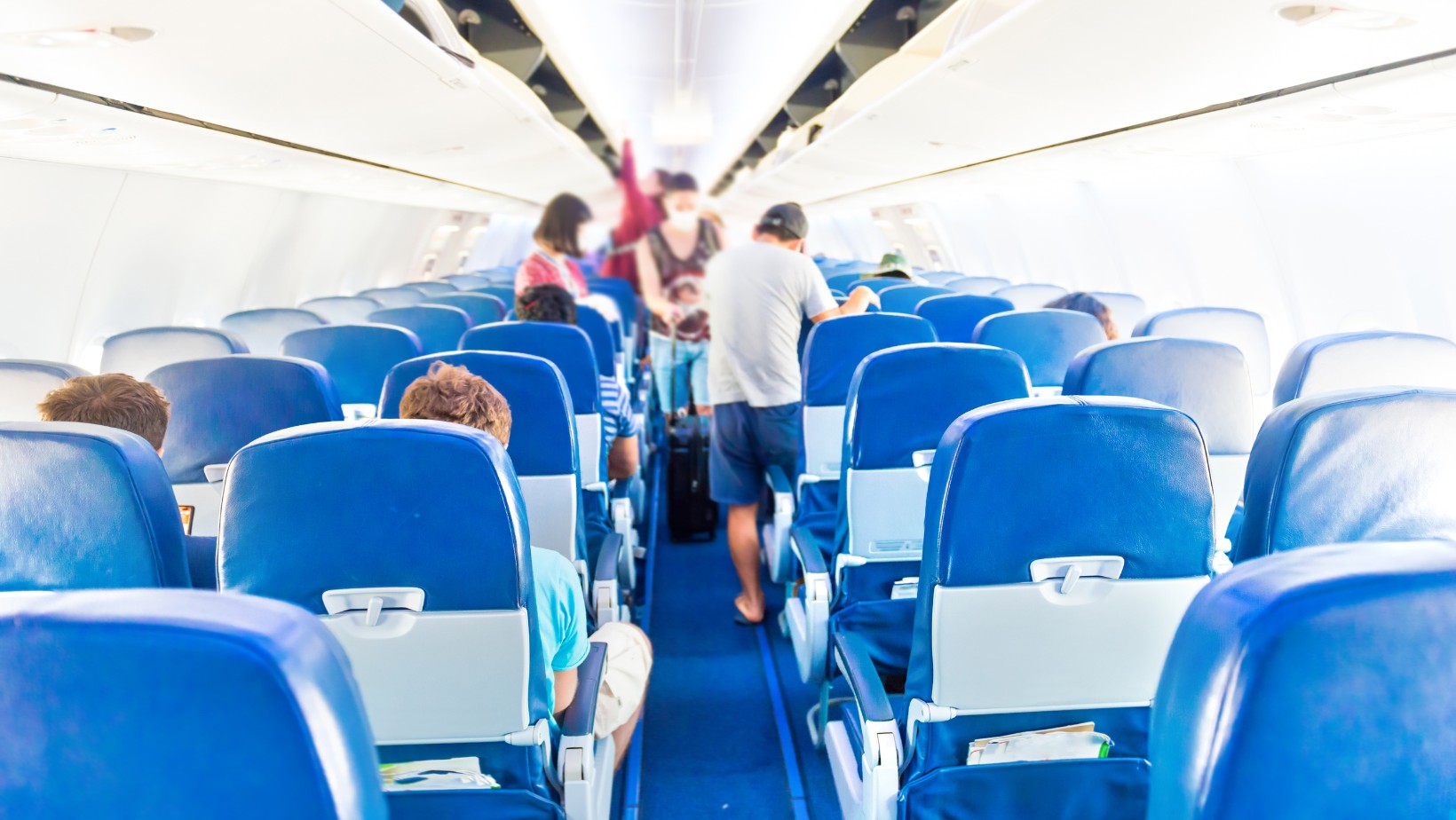 Nowe zasady tanich linii lotniczych. Osoby plus size zapłacą więcej za lot!