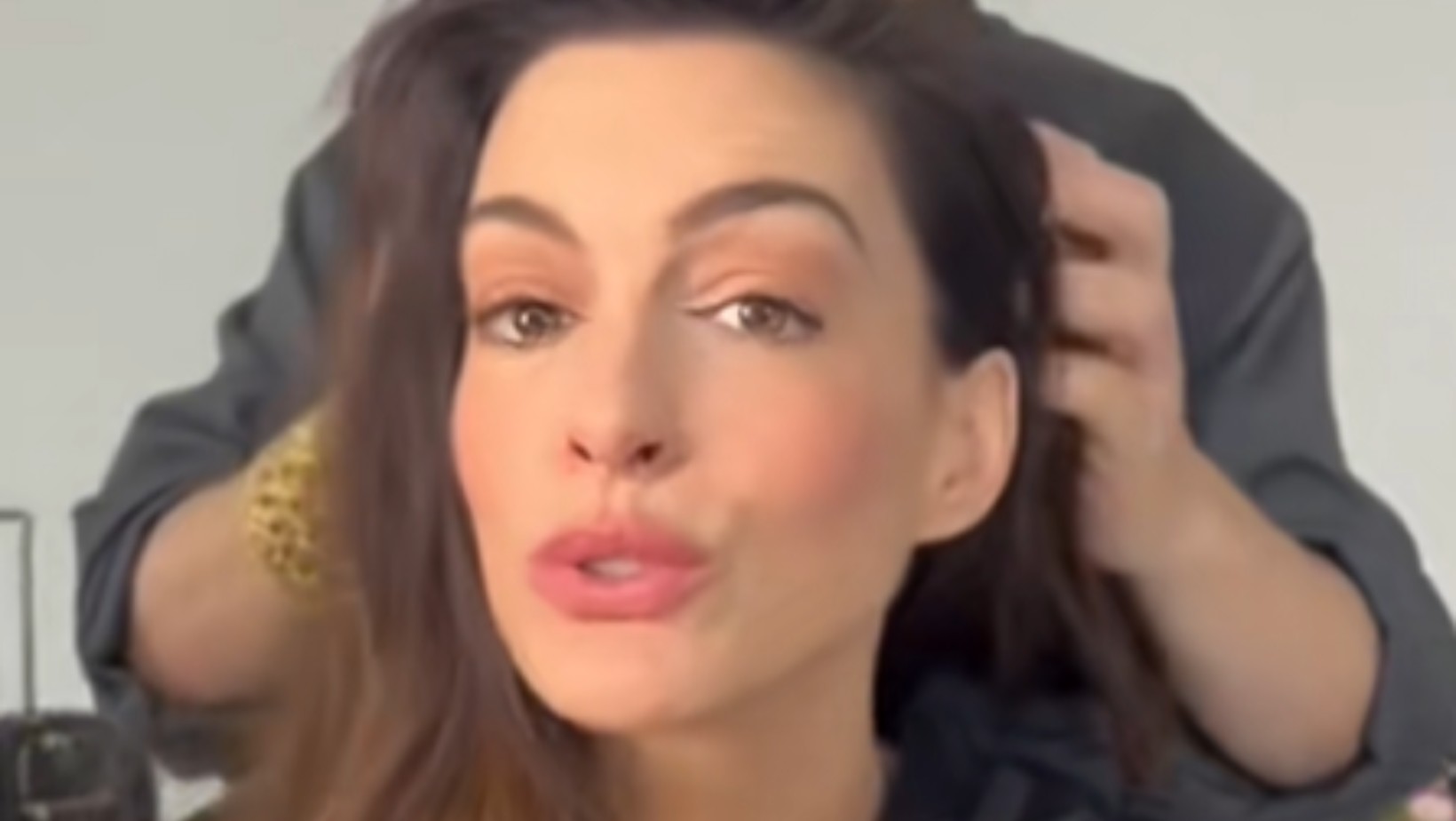 Trik z TikToka. Naturalny efekt powiększonych ust – bez igły i bólu!