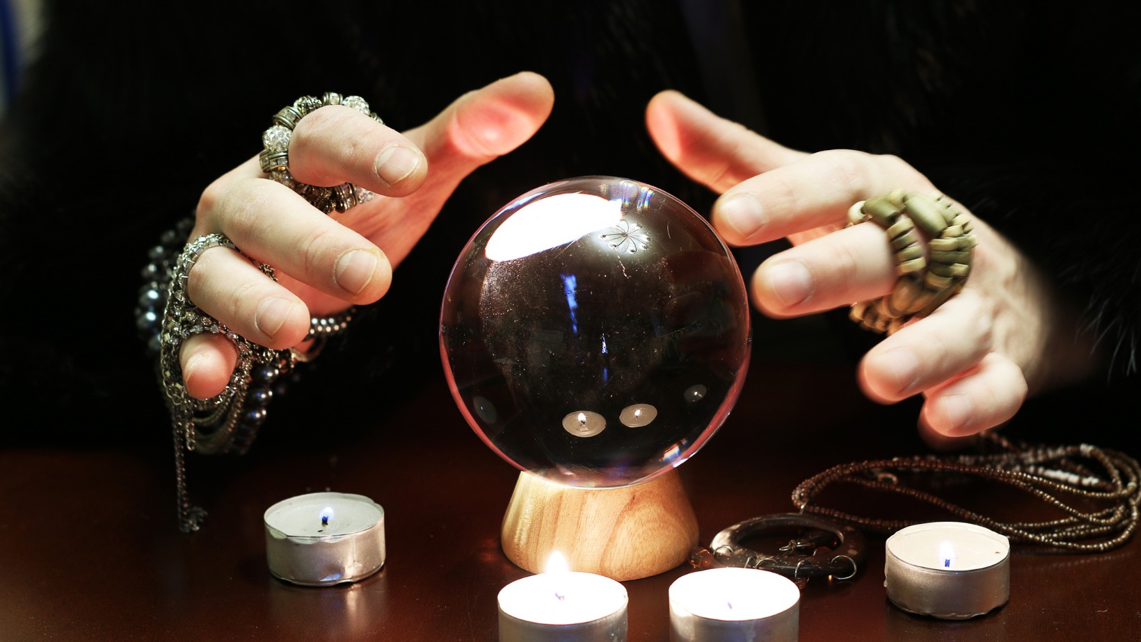 Najmłodszy astrolog świata ujawnia co nas czeka w 2023 roku! Jego wizja przeraża!