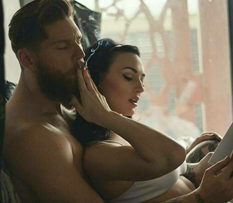 Wszystkim się wydaje, że tylko delikatne, słabe kobiety potrzebują silnych …