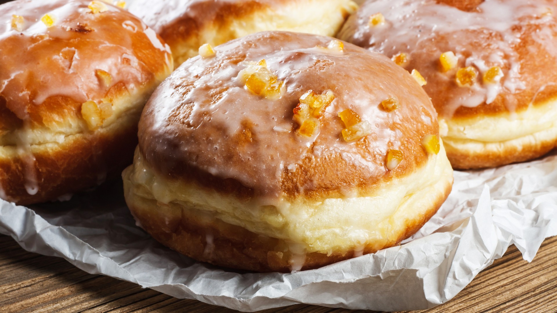 Czemu w Tłusty czwartek jemy pączki?