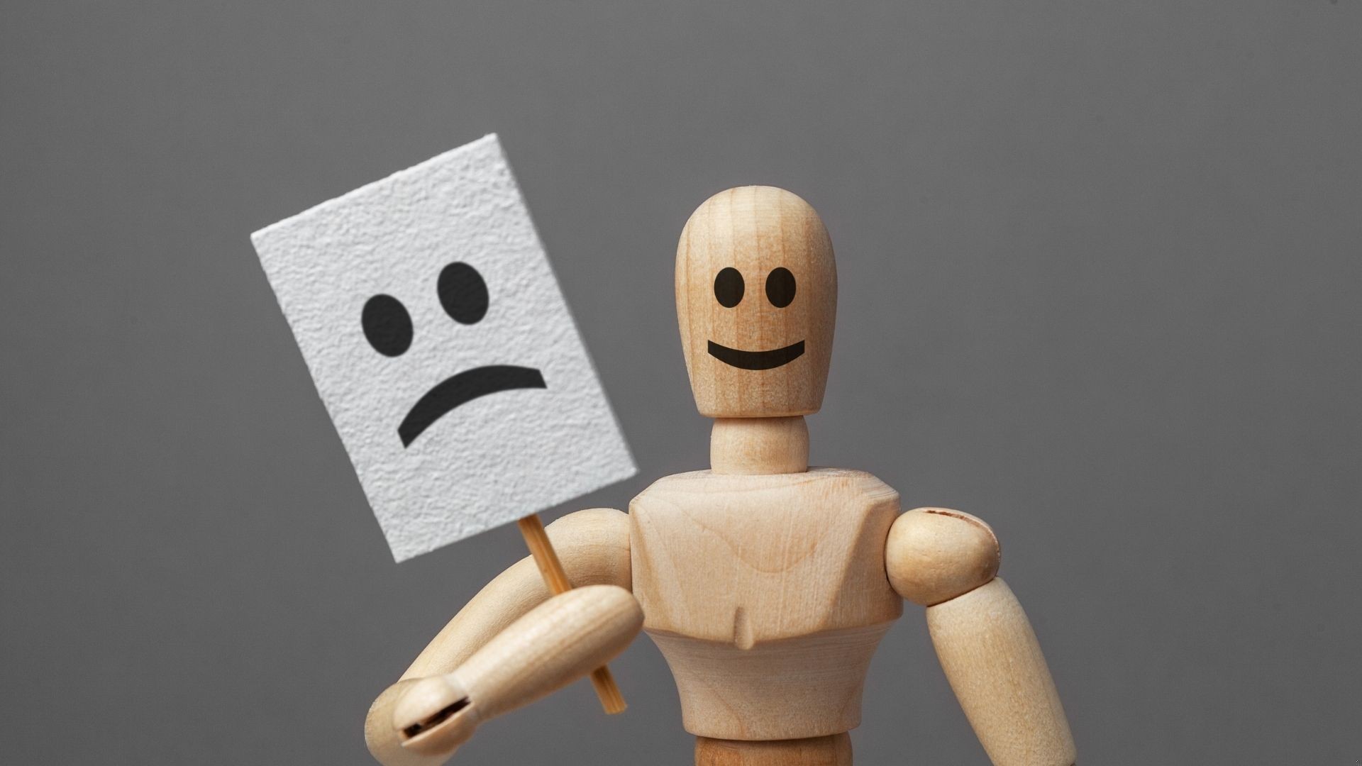 Czym jest hipokryzja? Jak się uwidacznia w relacjach z innymi?