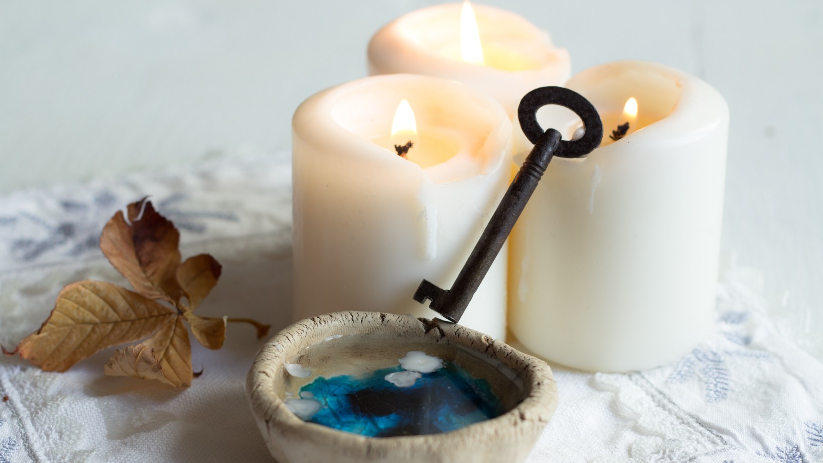 Andrzejki 2024. Kiedy i jak obchodzimy wieczór wróżb i magii?