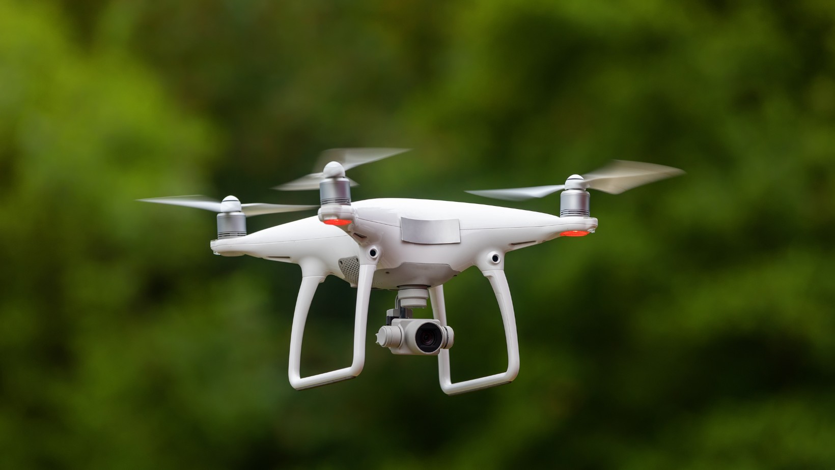 Nowe kontrole mikroinstalacji fotowoltaicznych! Drony nad posesjami w Polsce!