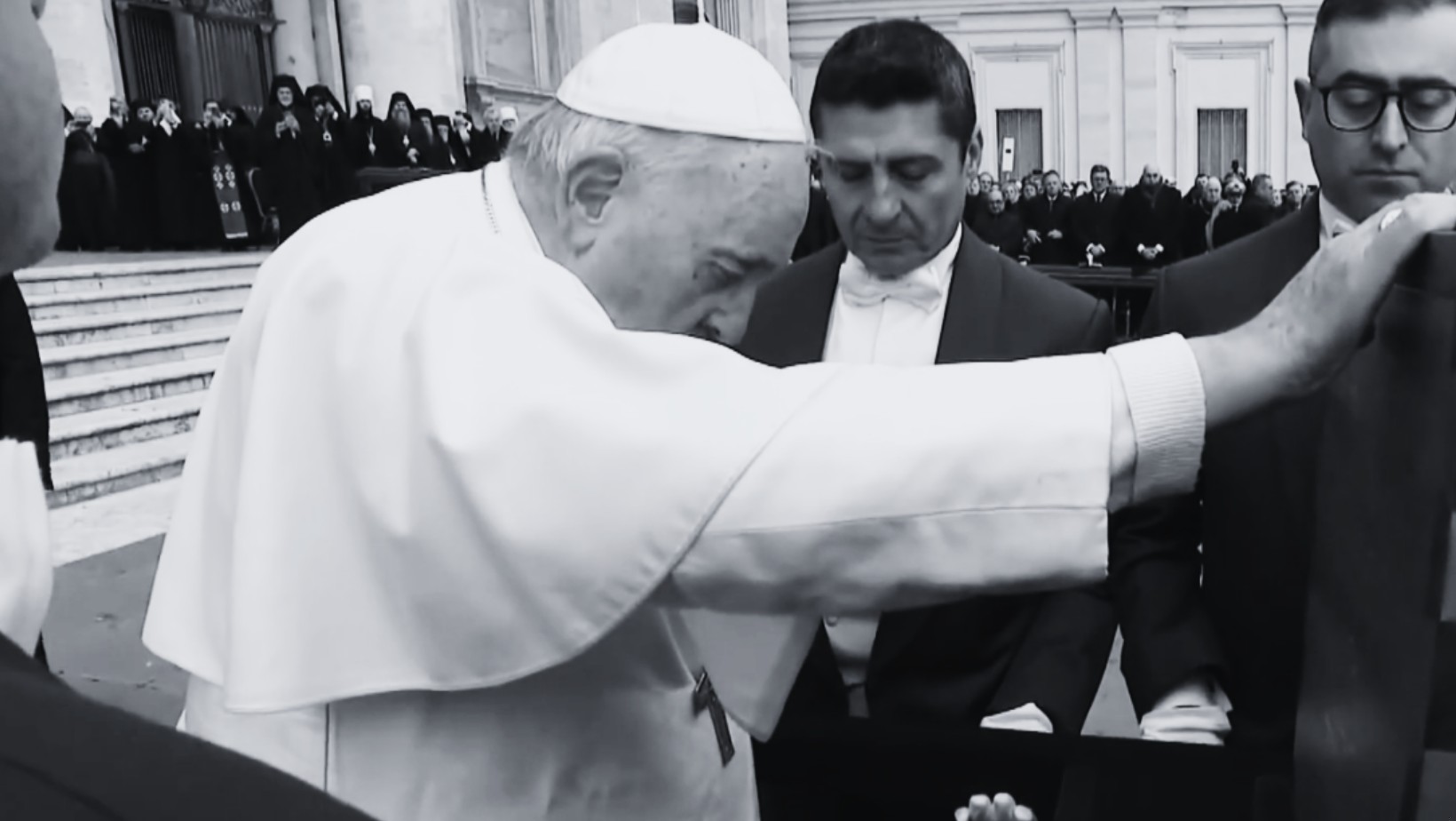 Zdjęcie Papież Franciszek jest chory! Watykan wydał komunikat #1