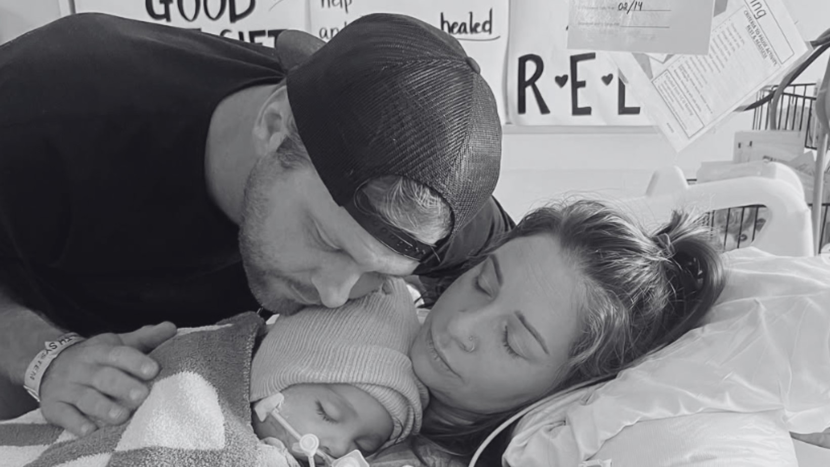 „Idź uratować jakieś życia, kochanie”-  nie żyje 22-miesięczny synek znanej influencerki