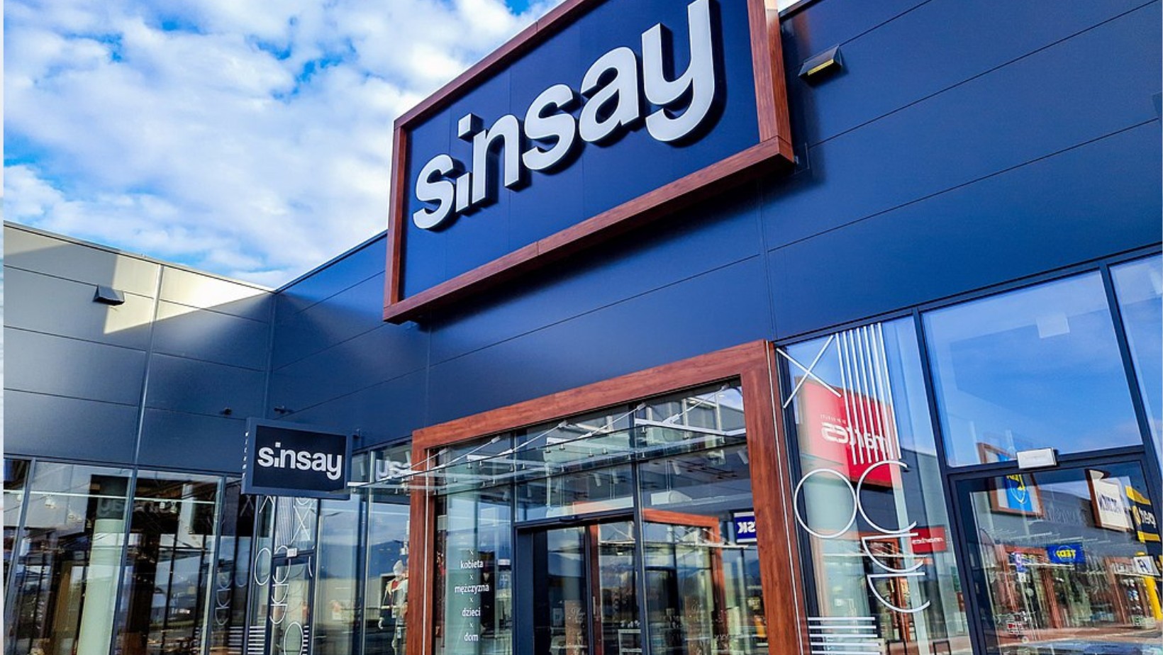 SINSAY wystosowało pilny komunikat! Prośba o zwrot aż dwóch produktów!