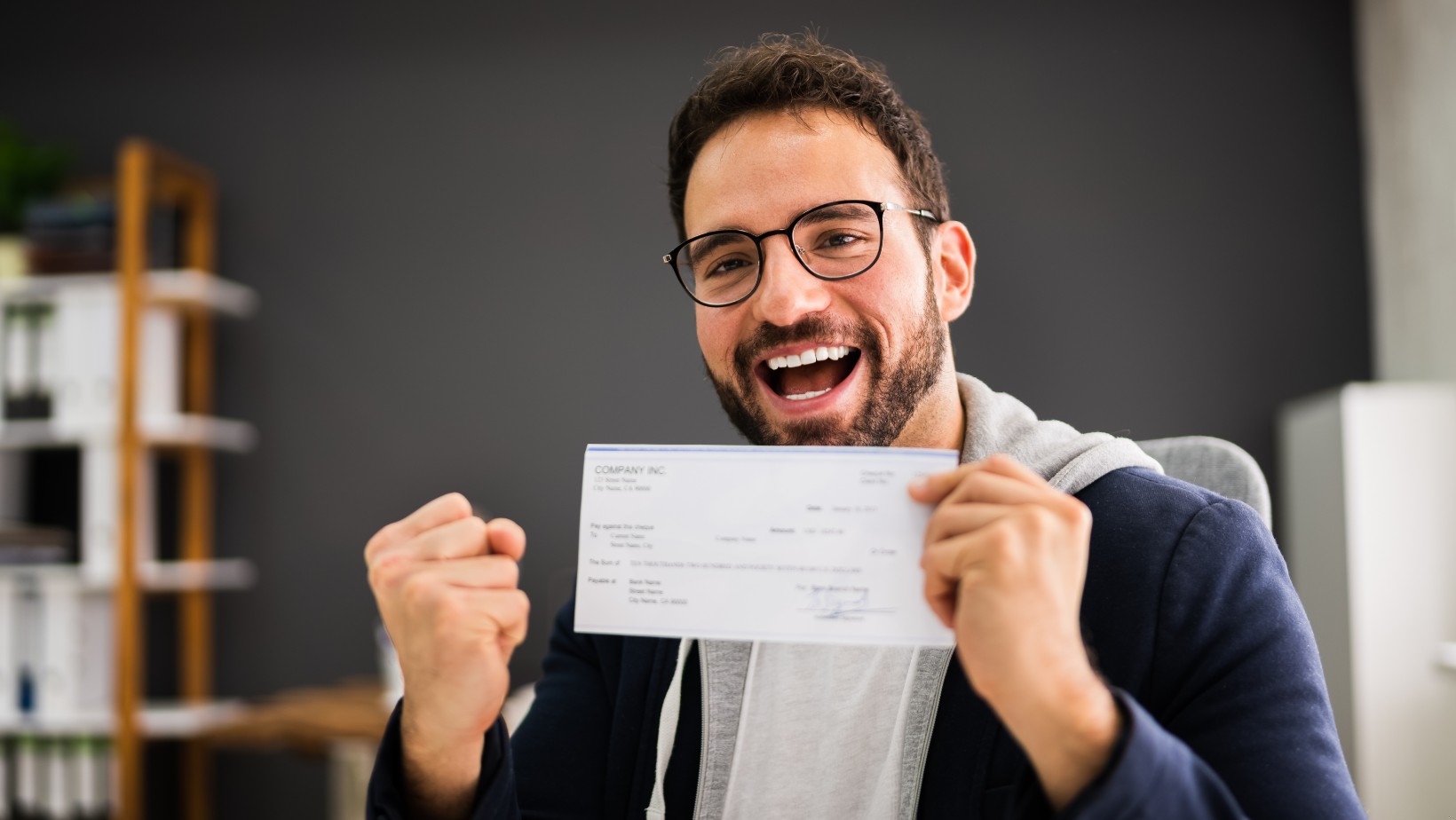 Tyle musisz zarabiać, żeby należeć do klasy średniej w Polsce!