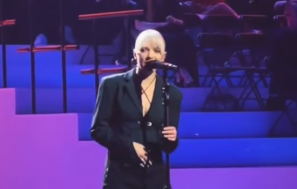 Zdjęcie Wpadka na Bestsellerach Empiku! Daria Zawiałow przerwała występ! #1