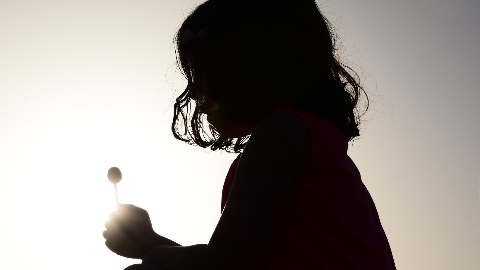 Jakie cechy mają osoby, które były odtrącane w dzieciństwie? 6 charakterystycznych cech!