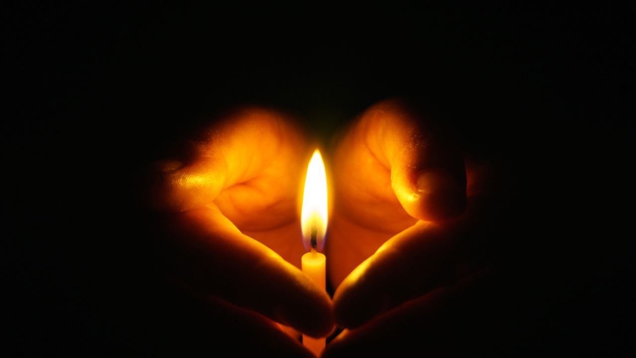 Zdjęcie Wstrząsająca tragedia na lotnisku! Silnik samolotu wciągnął człowieka! #1