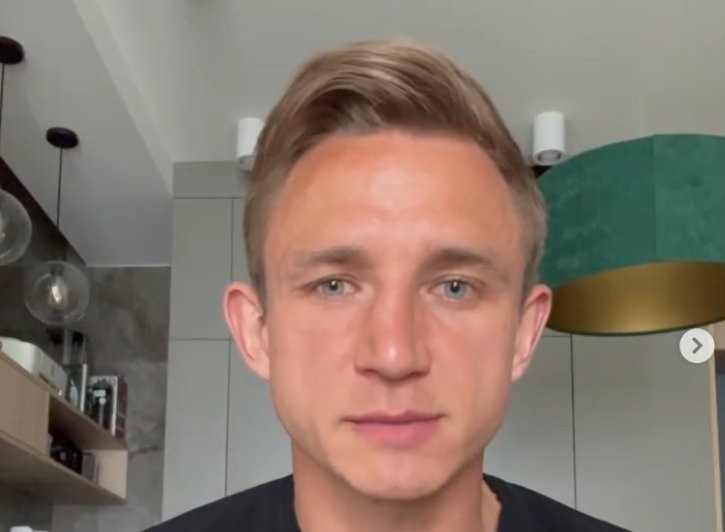 „Była dziewczyną na telefon”. Jakub Rzeźniczak oskarża matkę swojego dziecka