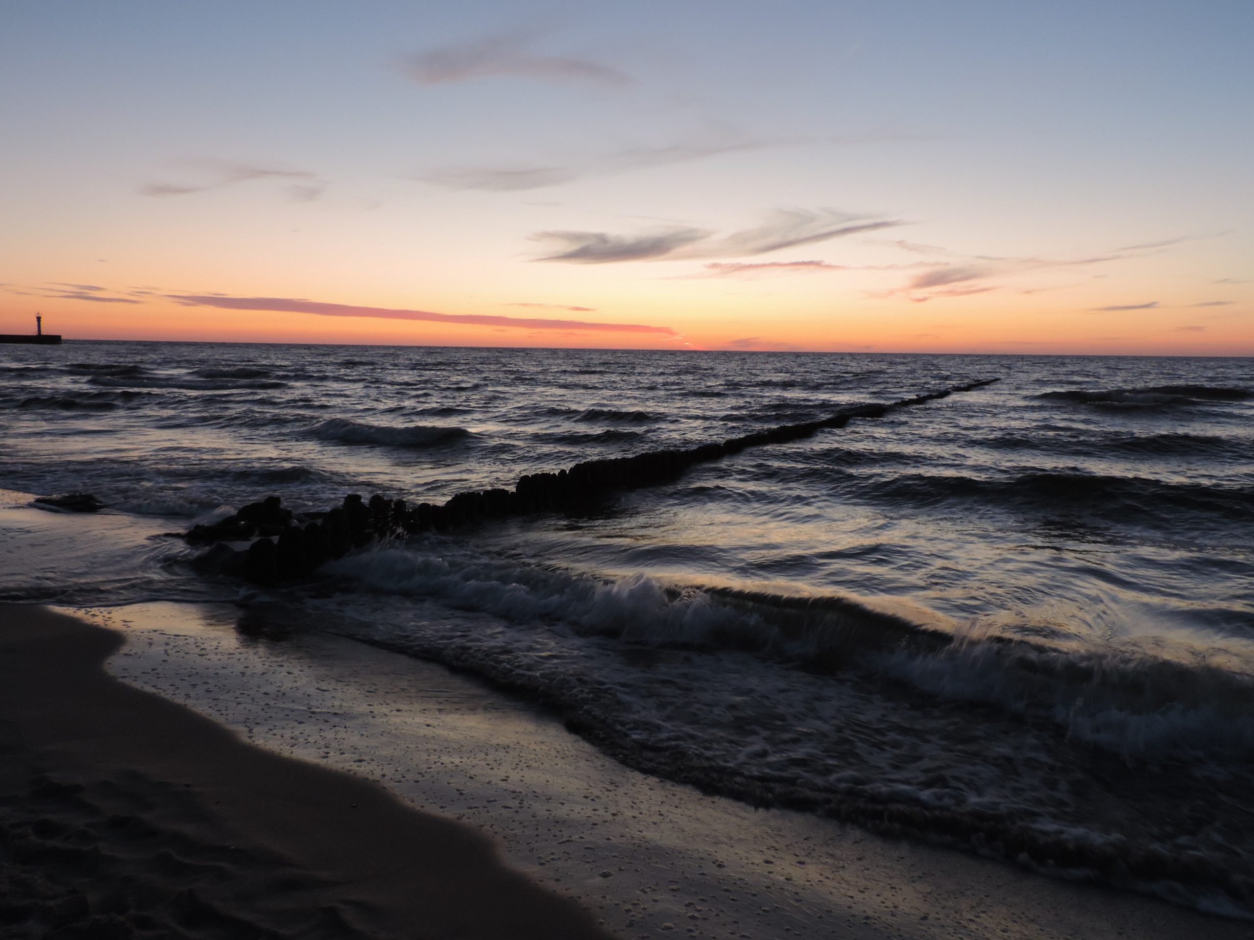 Ciężko żyć bez Ciebie, ciężko mieszkać w niebie. Spoglądać z …