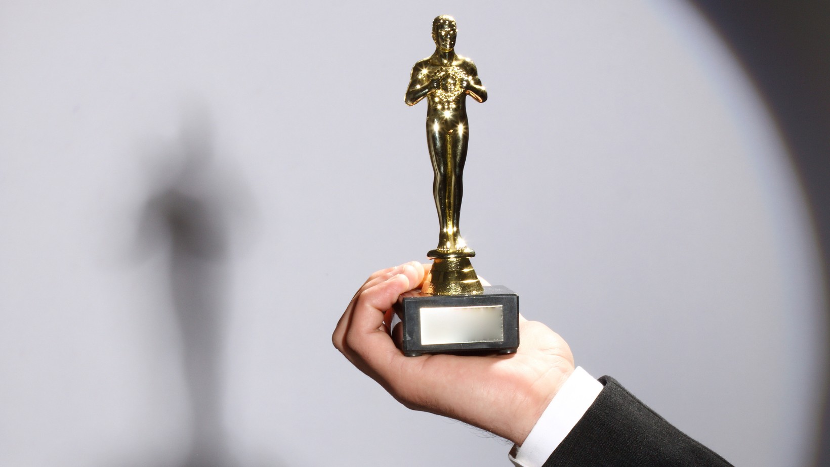 Oscary 2023: Bukmacherzy przewidują kto zgarnie statuetki
