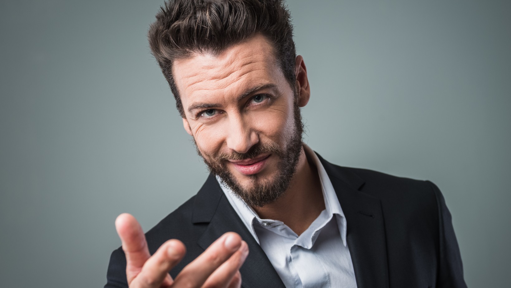 Kobiety przyciąga JEDNA cecha u mężczyzn – to nie wygląd, ale…