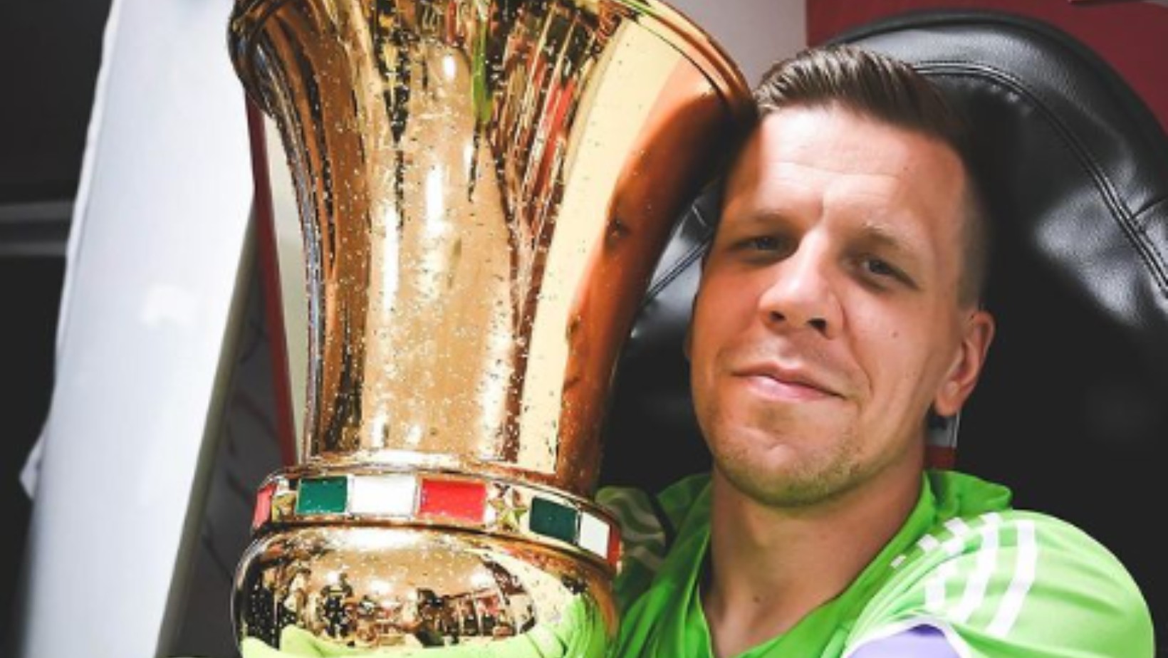 Sensacyjny powrót Szczęsnego? Polak dołączy do FC Barcelony?!