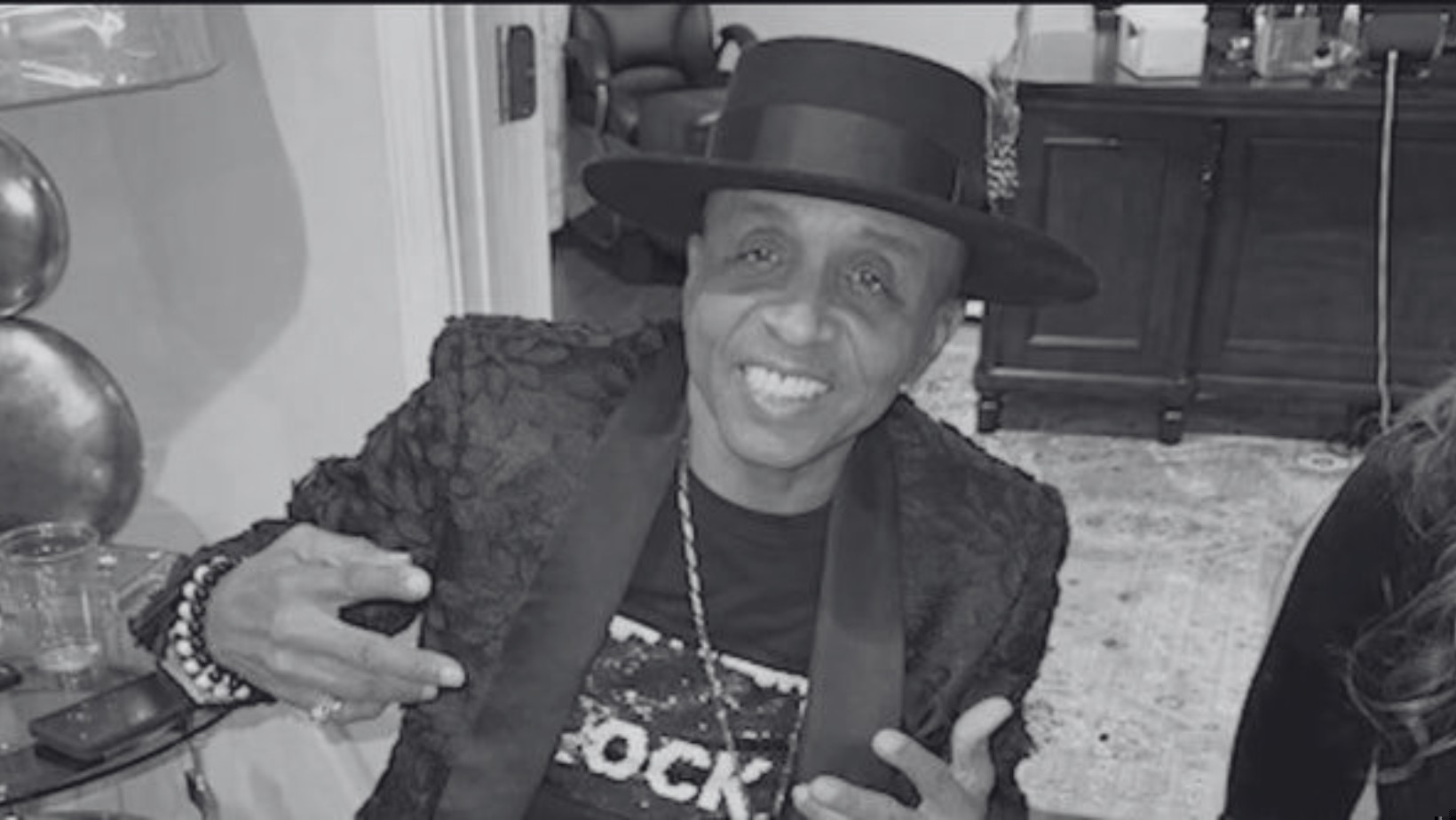 Zdjęcie Nie żyje słynny muzyk! Fani zszokowani! #1