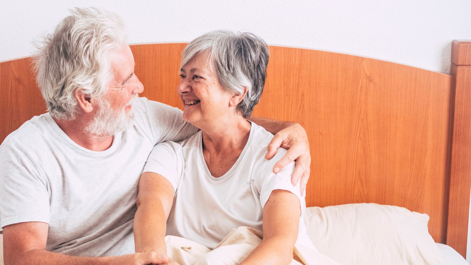 Zdjęcie „Oceniamy się jako atrakcyjne niezależnie od wieku”!  Jak wygląda życie intymne po 50-tce? #1