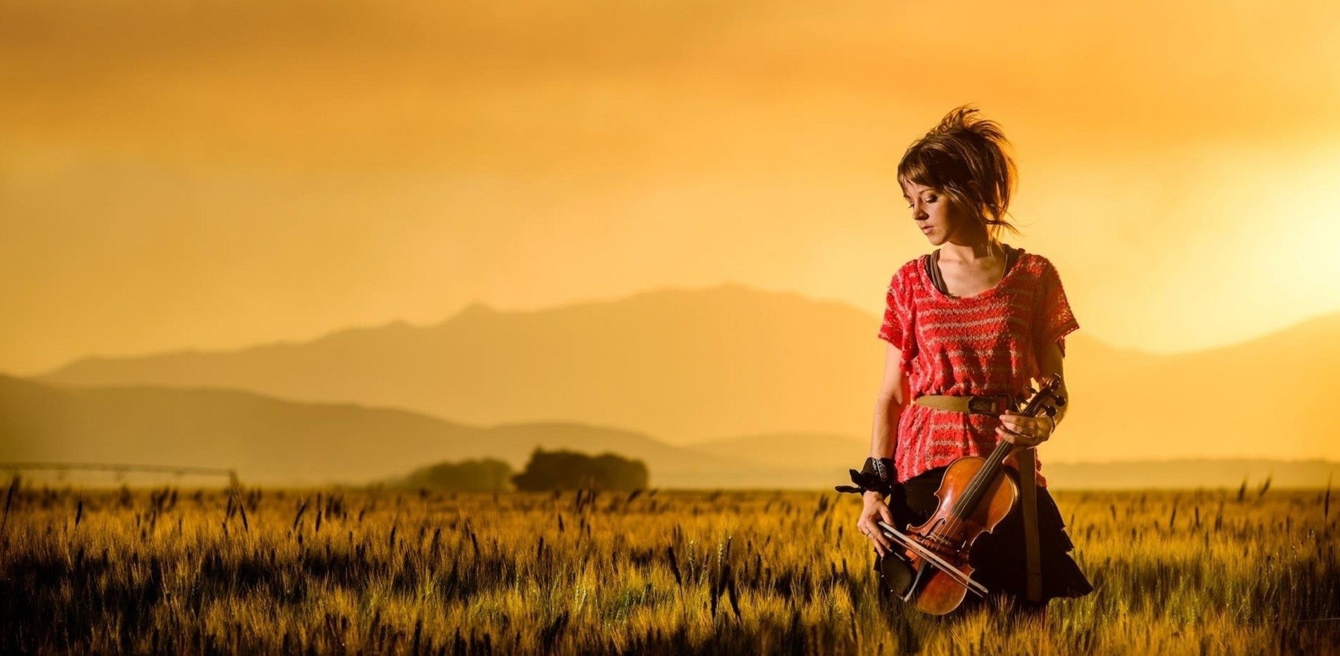 Żyć tak, aby dla samego siebie stać się uroczą niespodzianką.