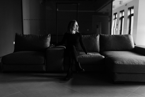 Chciałabym kogoś, kto nauczy mnie, że miłość może budować, a …