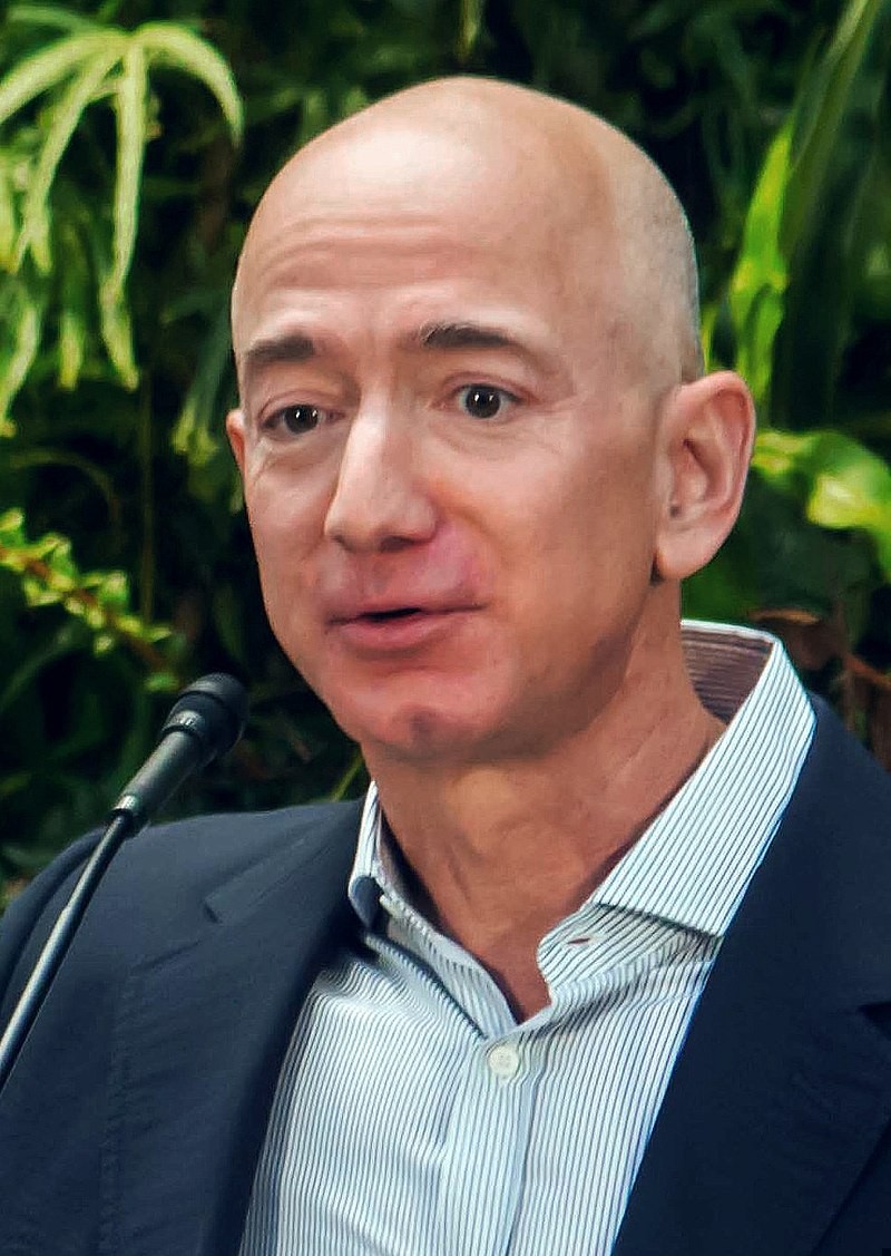 Jeff Bezos: [wiek, biografia, kariera, osiągnięcia, życie prywatne, cytaty]