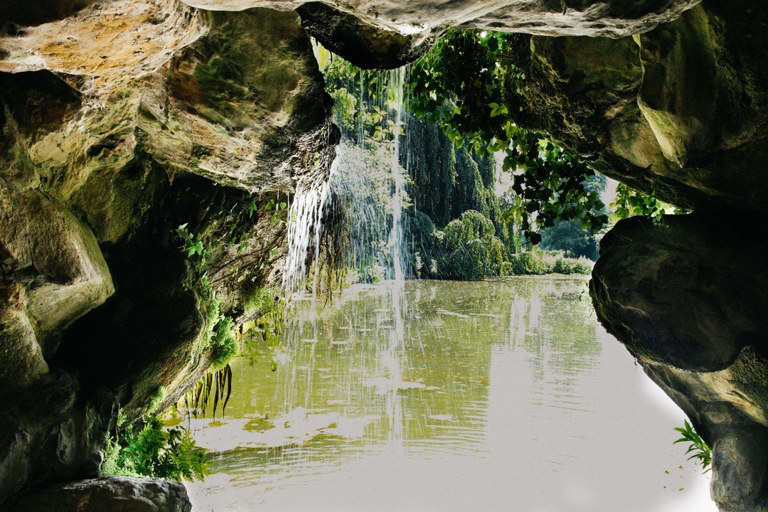 Między powiedzeniem a zrobieniem jest długa droga.