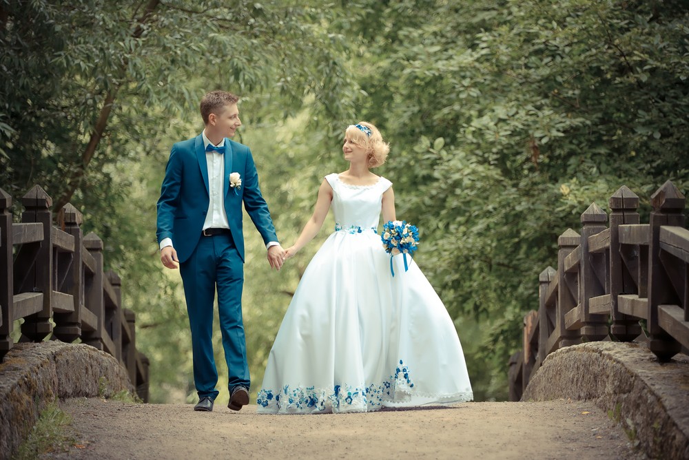 Chwyć moją dłoń i nie puszczaj. Świat bez Ciebie jest …