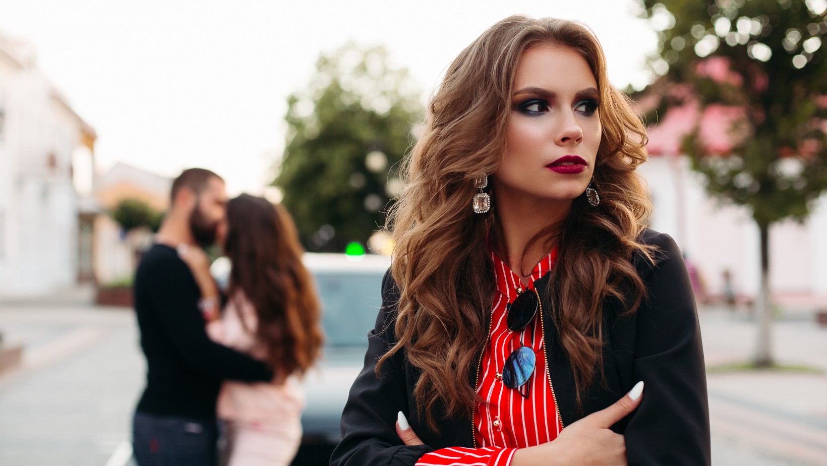 Spotykasz się z byłym przyjaciółki? Zdradzamy, kiedy nie powinnaś tego robić