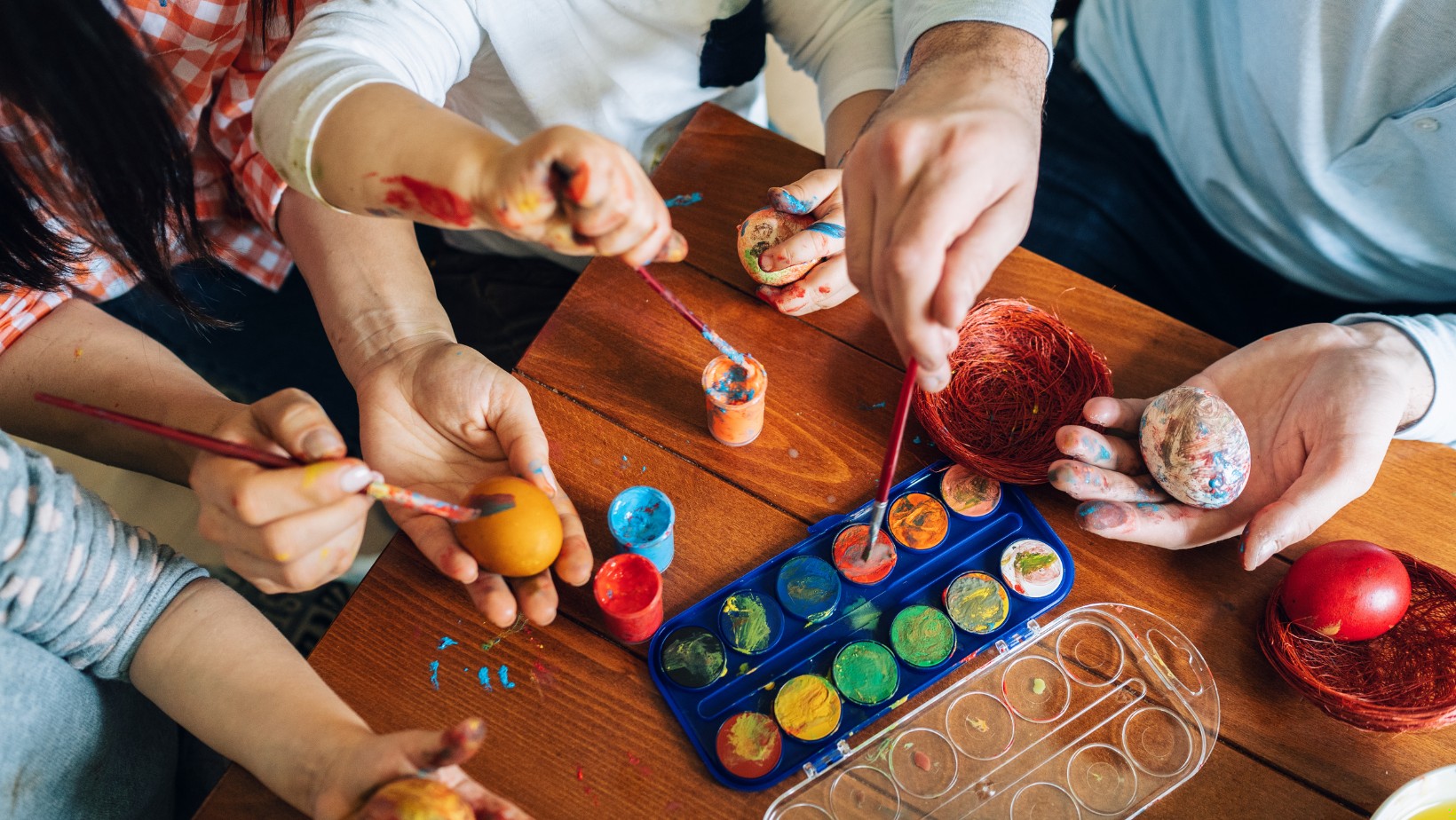 Wielkanocna nostalgia – dlaczego tak łatwo zapadamy w sen o przeszłości?