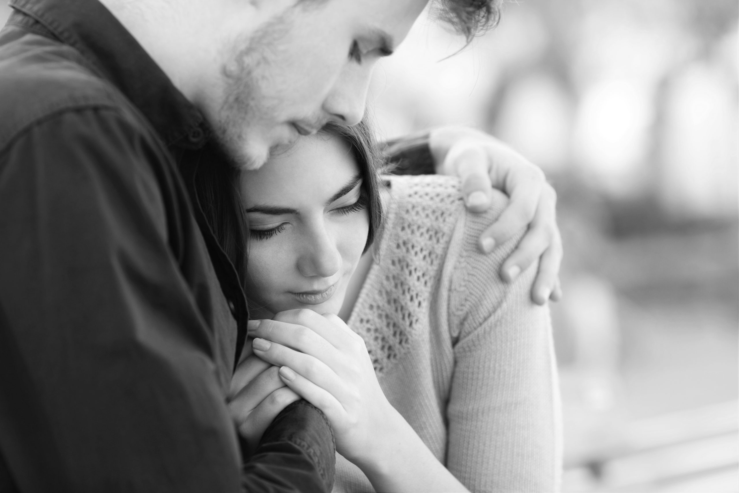 Ten niezręczny moment, gdy kogoś pocieszasz, a sam jesteś w …