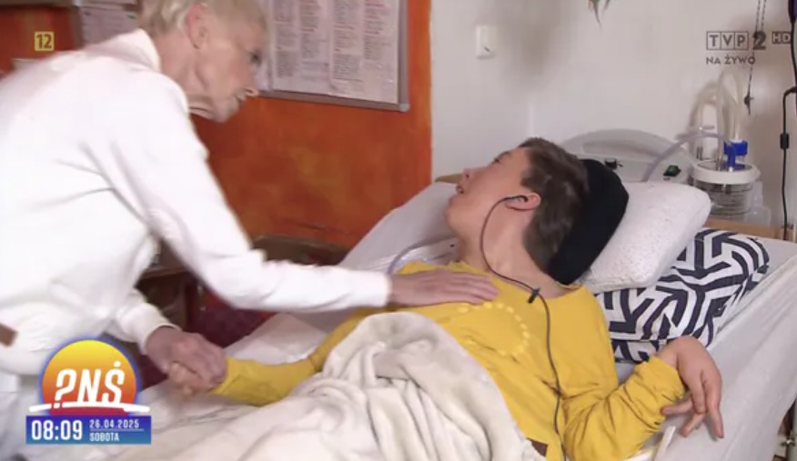 Zdjęcie Ewa Błaszczyk po raz pierwszy pokazała córkę! Aleksandra od 25 lat jest śpiączce #2